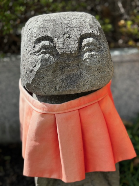 にっこり微笑むお地蔵様